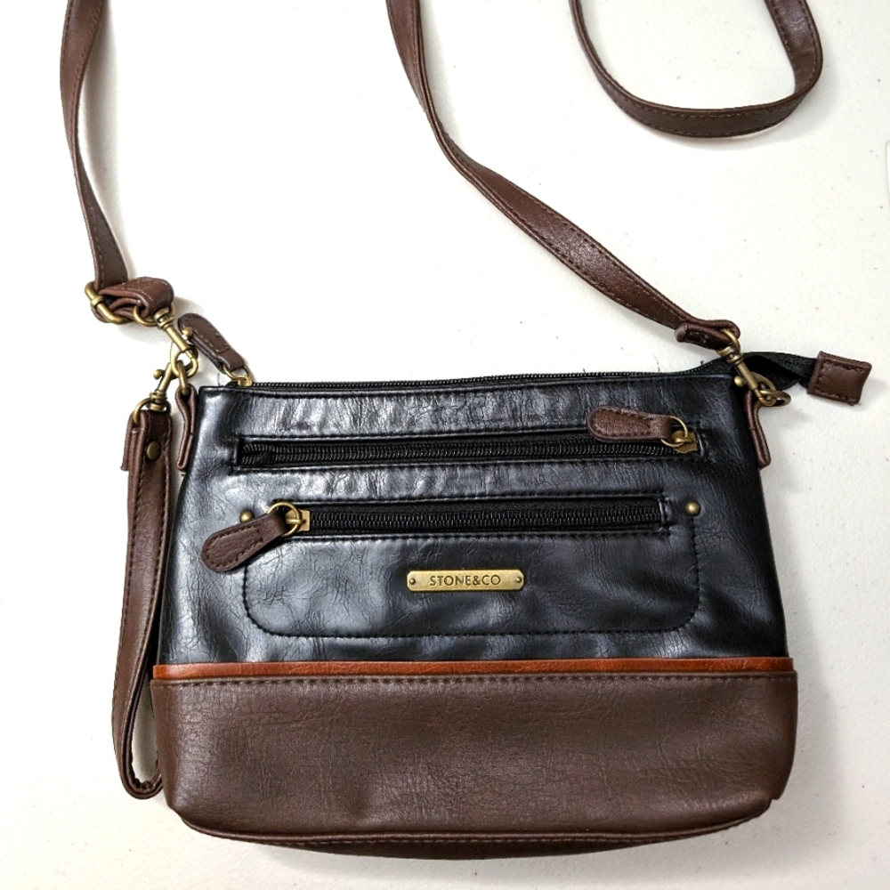 Women's STONE and Co. CONVERTIBLE SHOULDER BAG. TWO TONE. Zippers galore.